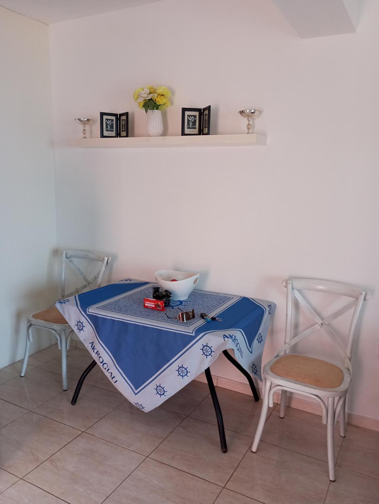 Sarakinos Apartments Barbáti Eksteriør bilde
