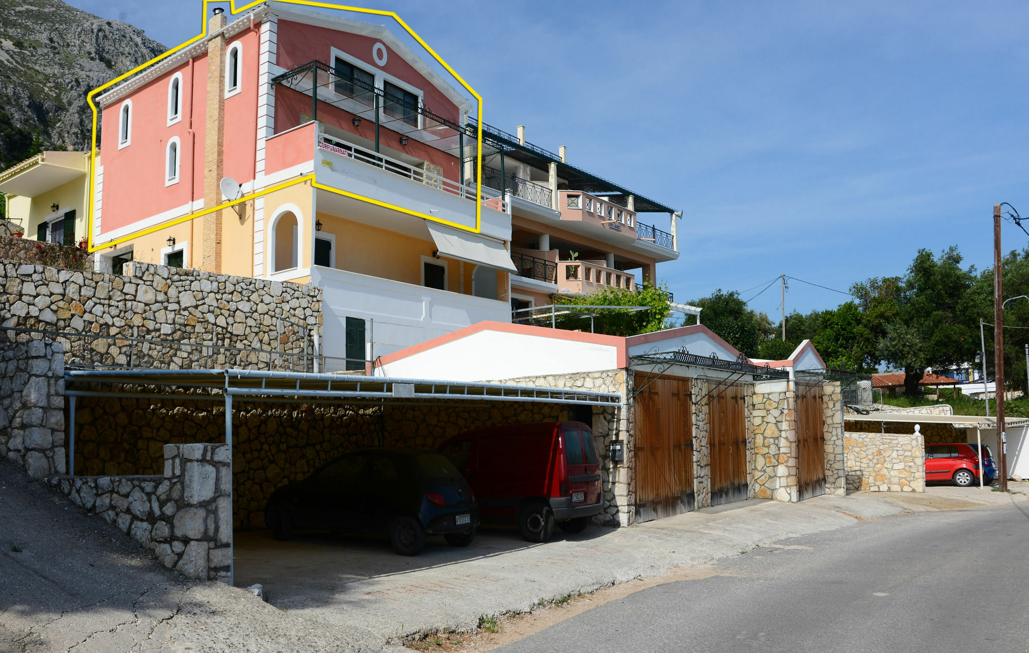 Sarakinos Apartments Barbáti Eksteriør bilde